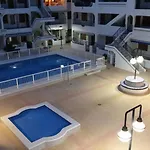 Relax Апартаменты *